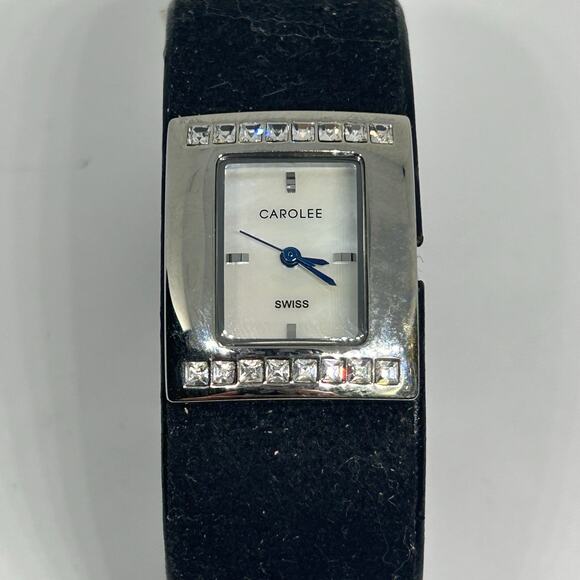 Carolee Mother Pearl Silver Tone Black Bangle Watch Working New Battery - Picture 4 of 8